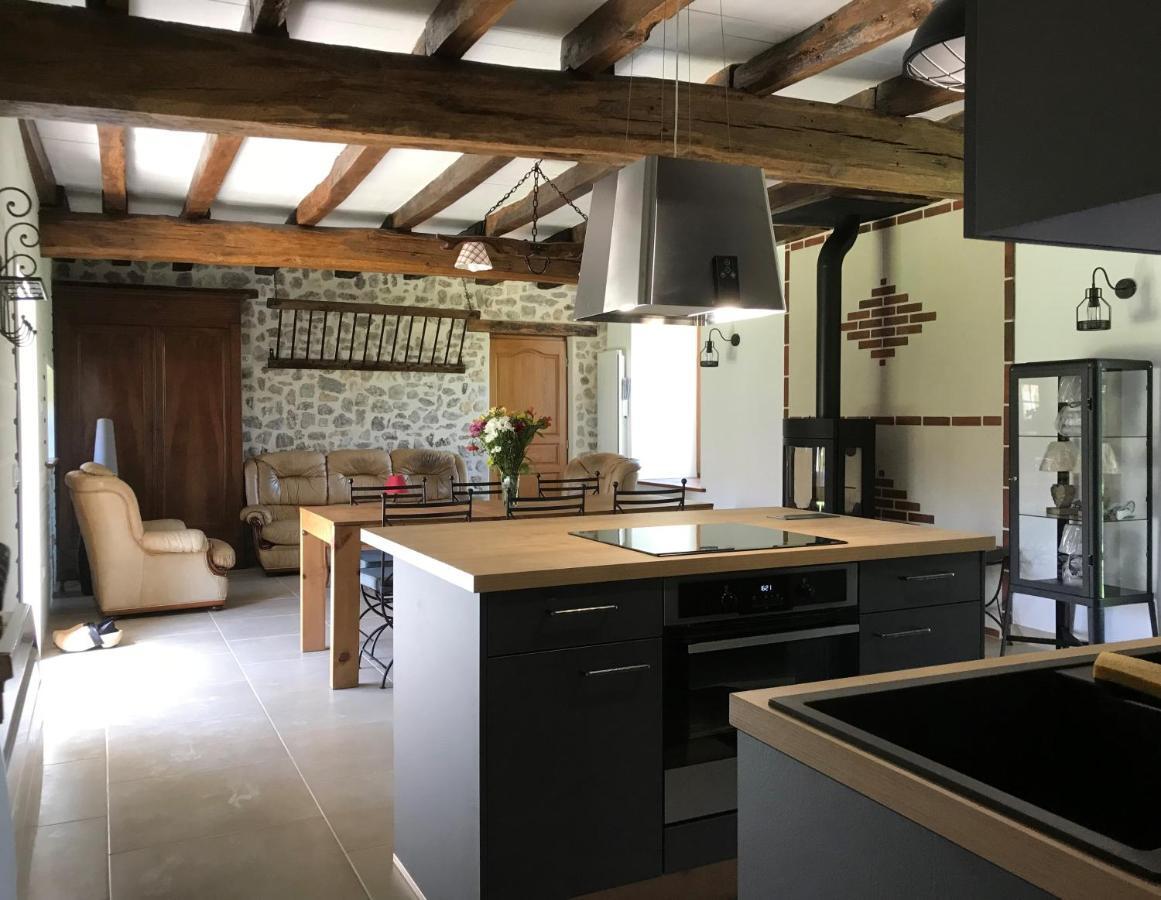 Gite De L'Homme Blanc Soizy-aux-Bois Buitenkant foto